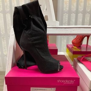 Shoe Dazzle Heel Boots